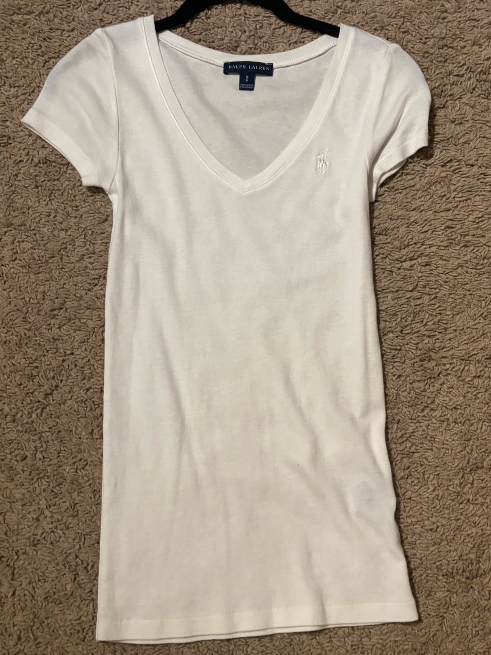 NWOT womans small Polo by Ralph Lauren long & slim White V-Neck Tee flawless